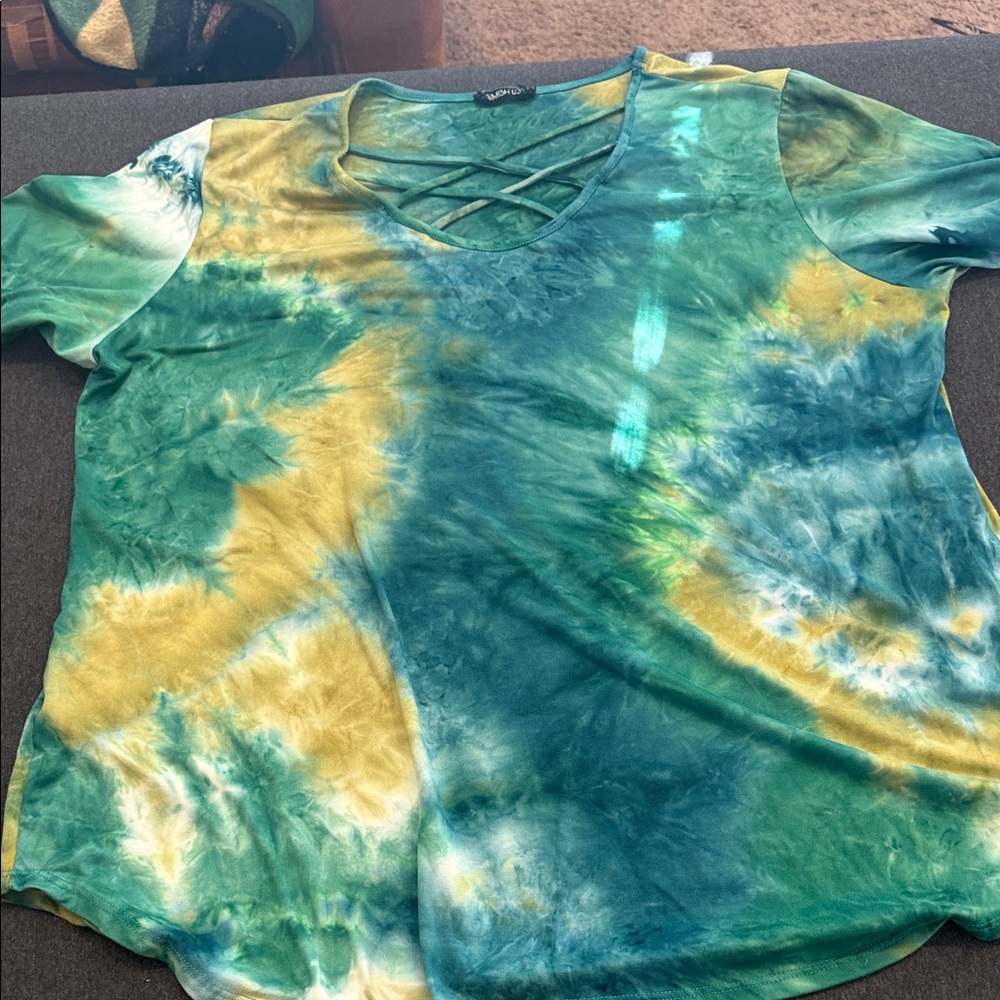 Vibrant Green and Yellow Tie-Dye Short Sleeve Top